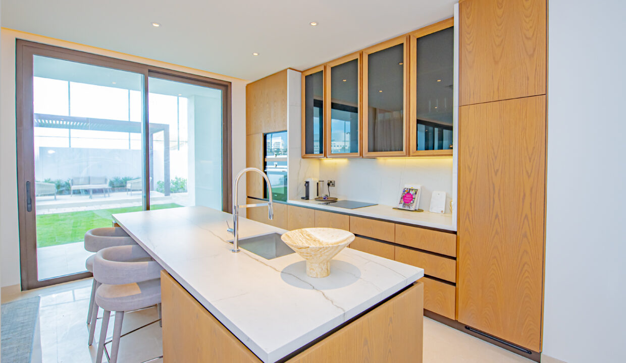 5BR Villa - Photo 07