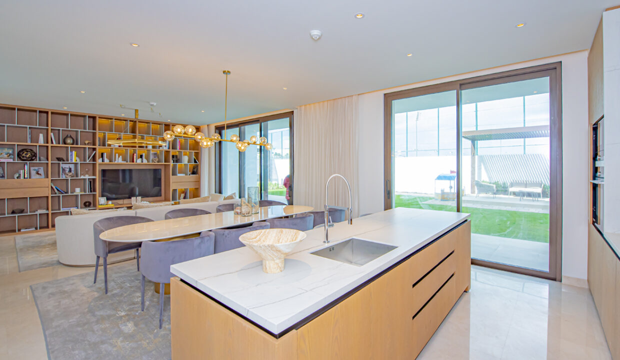 5BR Villa - Photo 08